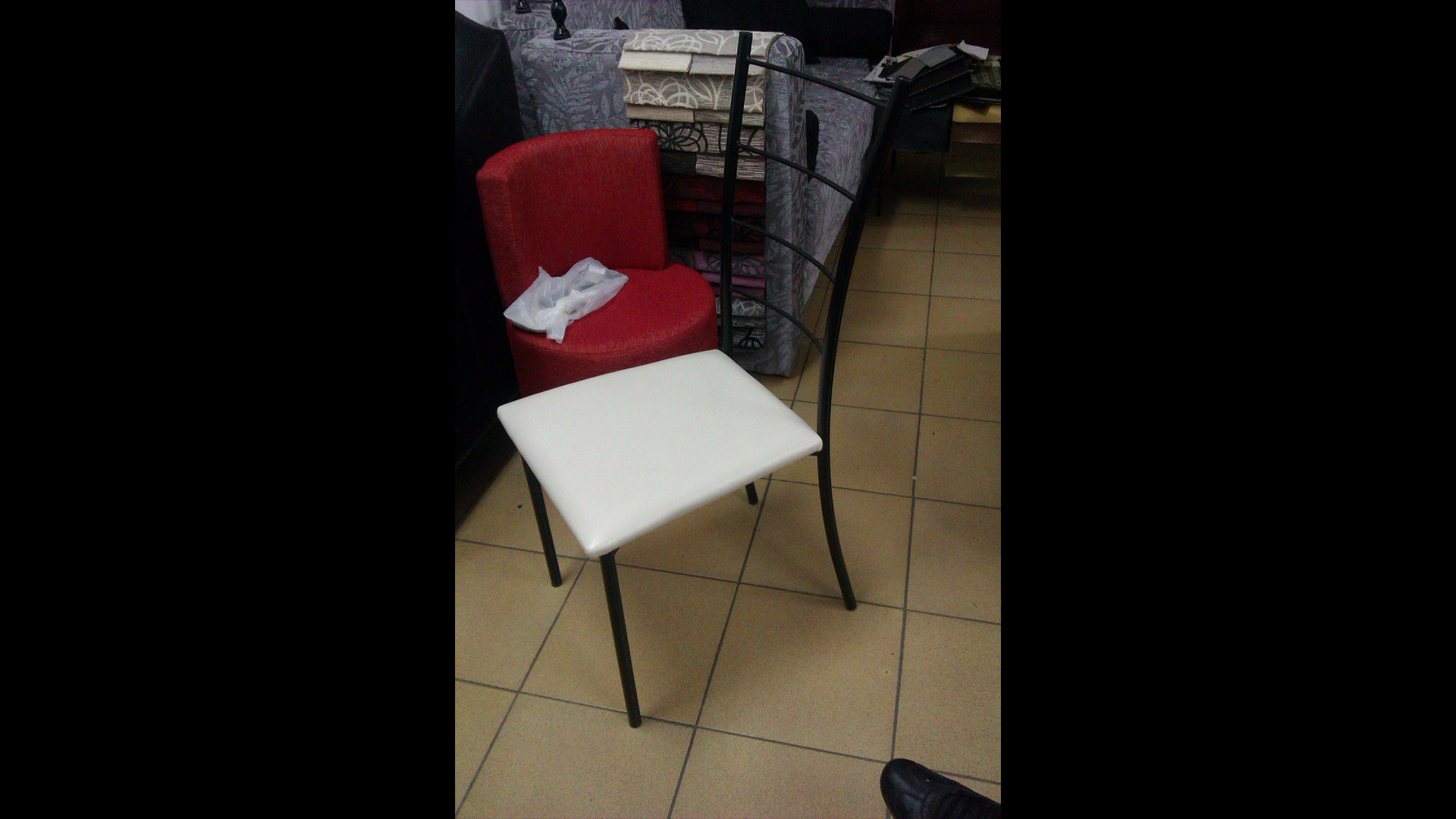 Stolice i stolovi